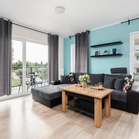 Modern Apartment With Balcony & Free Garage Poznan By Noclegi Renters Ngoại thất bức ảnh